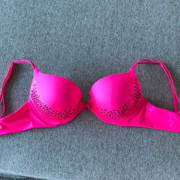 VS Bra - Picture 4 of 5